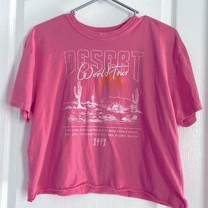 Pink cropped tee size Large fits like medium
